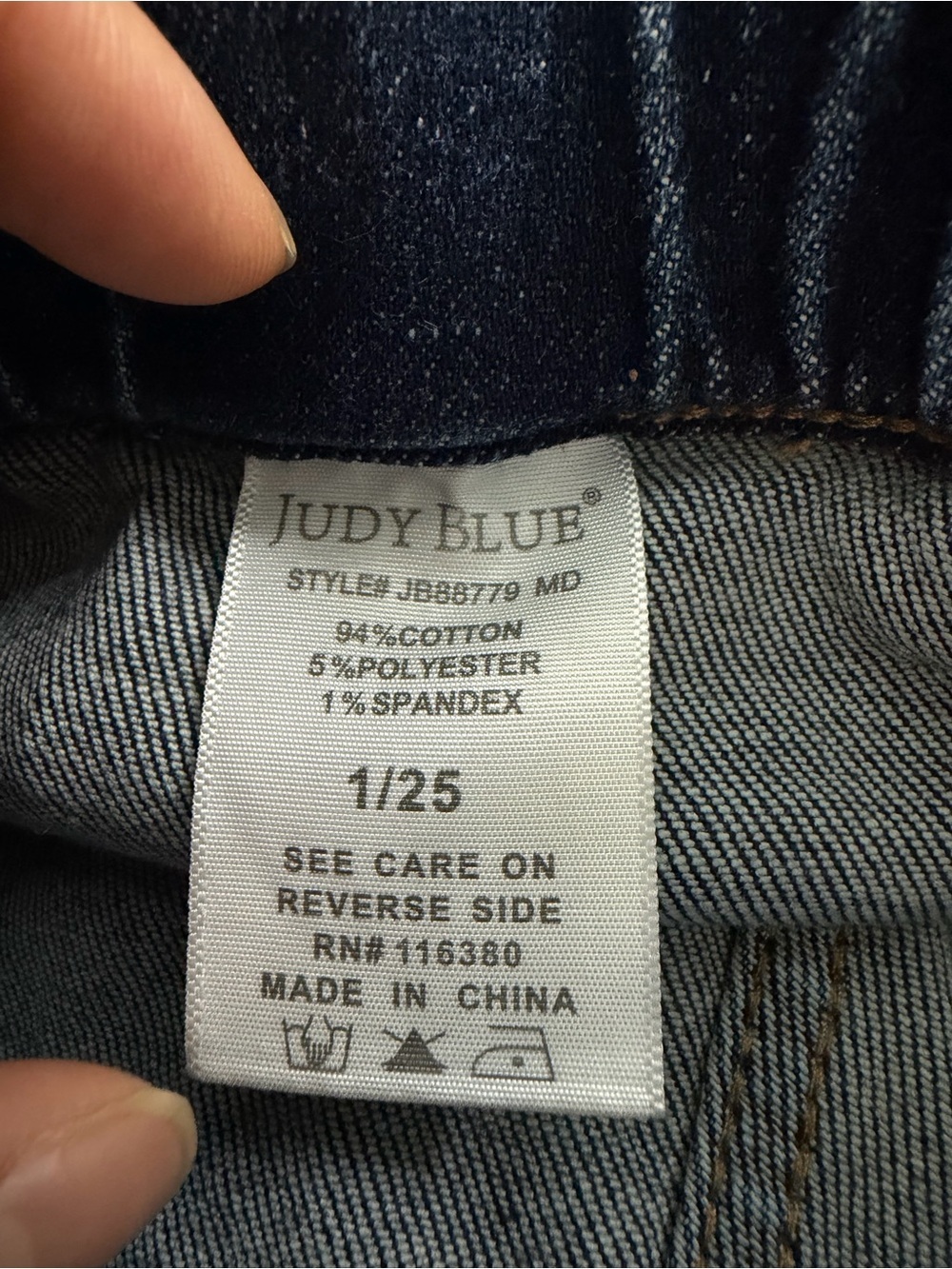 Judy Blue Highwaisted Medium Wash Cuffed Denim Joggers size 25 - Picture 10 of 12